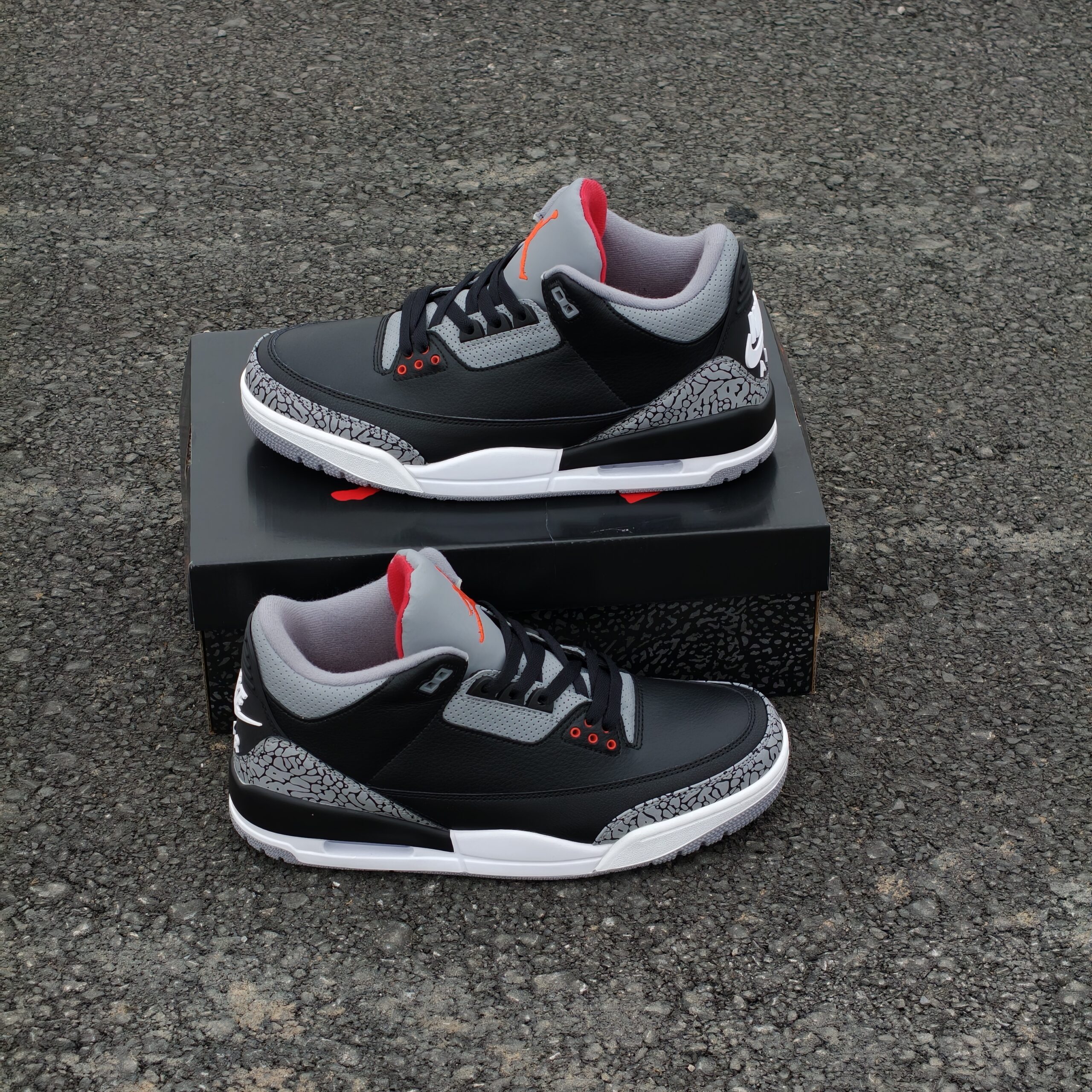 Giày Nike Air Jordan 3 Retro OG ‘Black Cement’ 2018 - Koisneaker - Ảnh 2