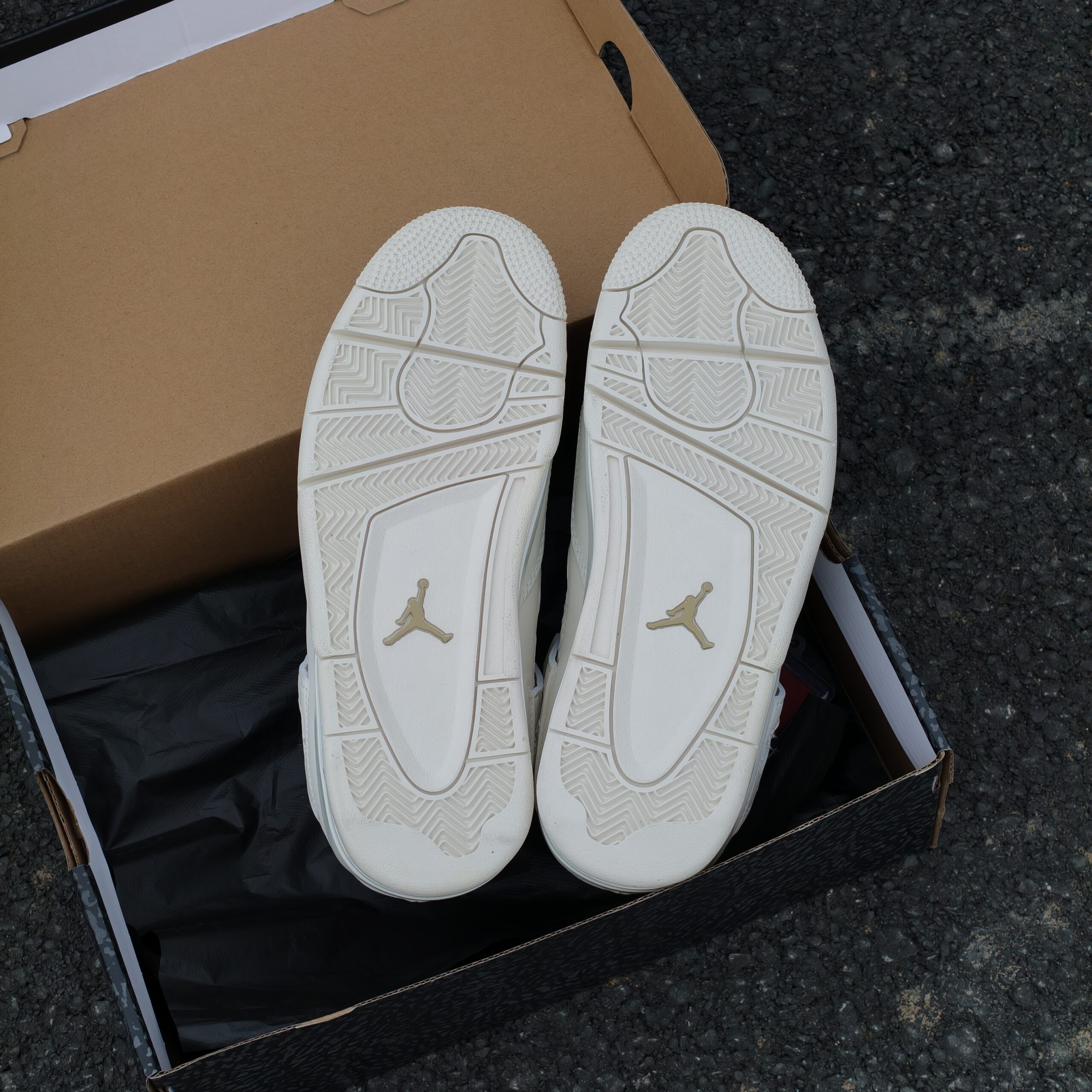 Giày Nike Air Jordan 4 Sail Metallic Gold - Ảnh 2