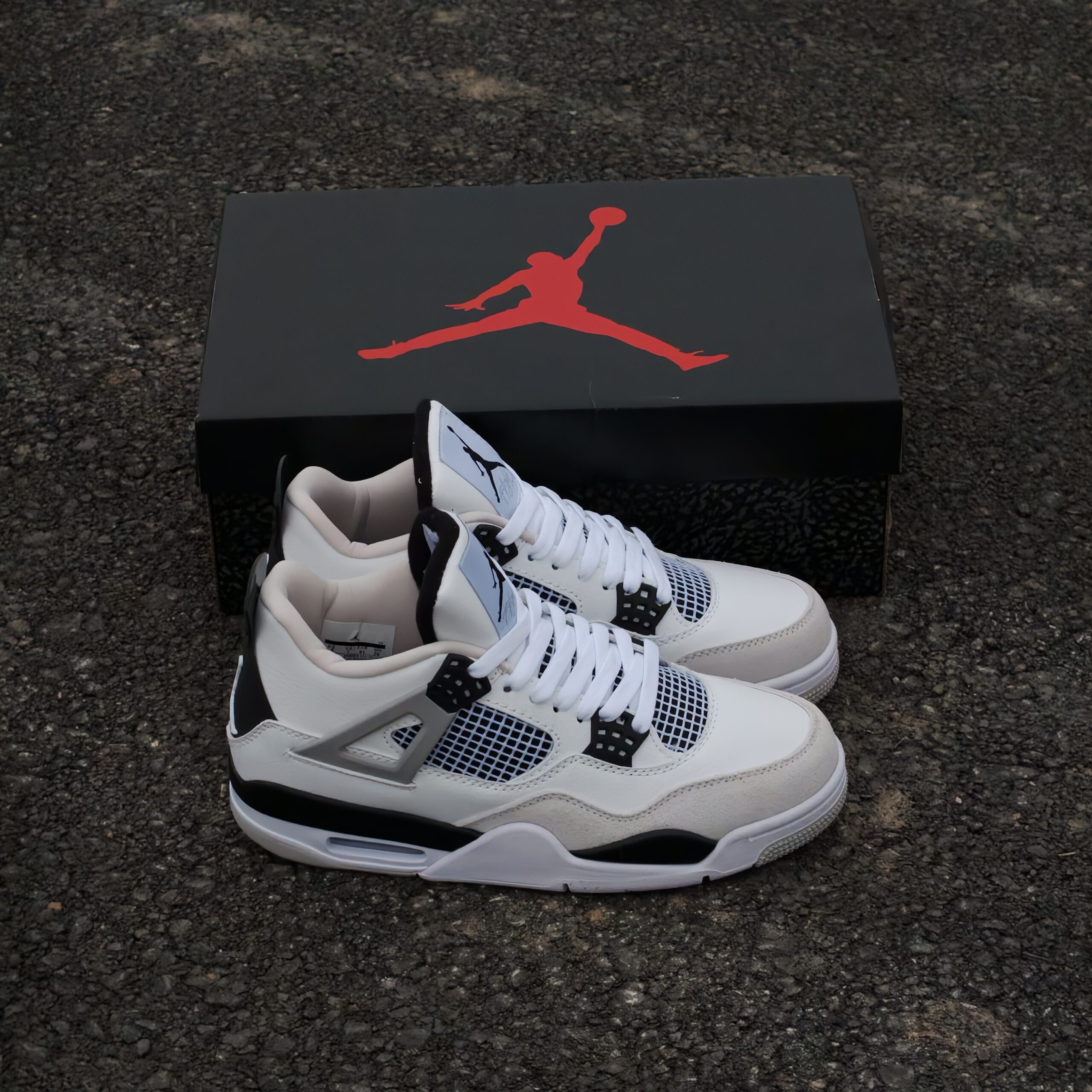 Giày Nike Air Jordan 4 Retro ‘Military Black’ - Koisneaker