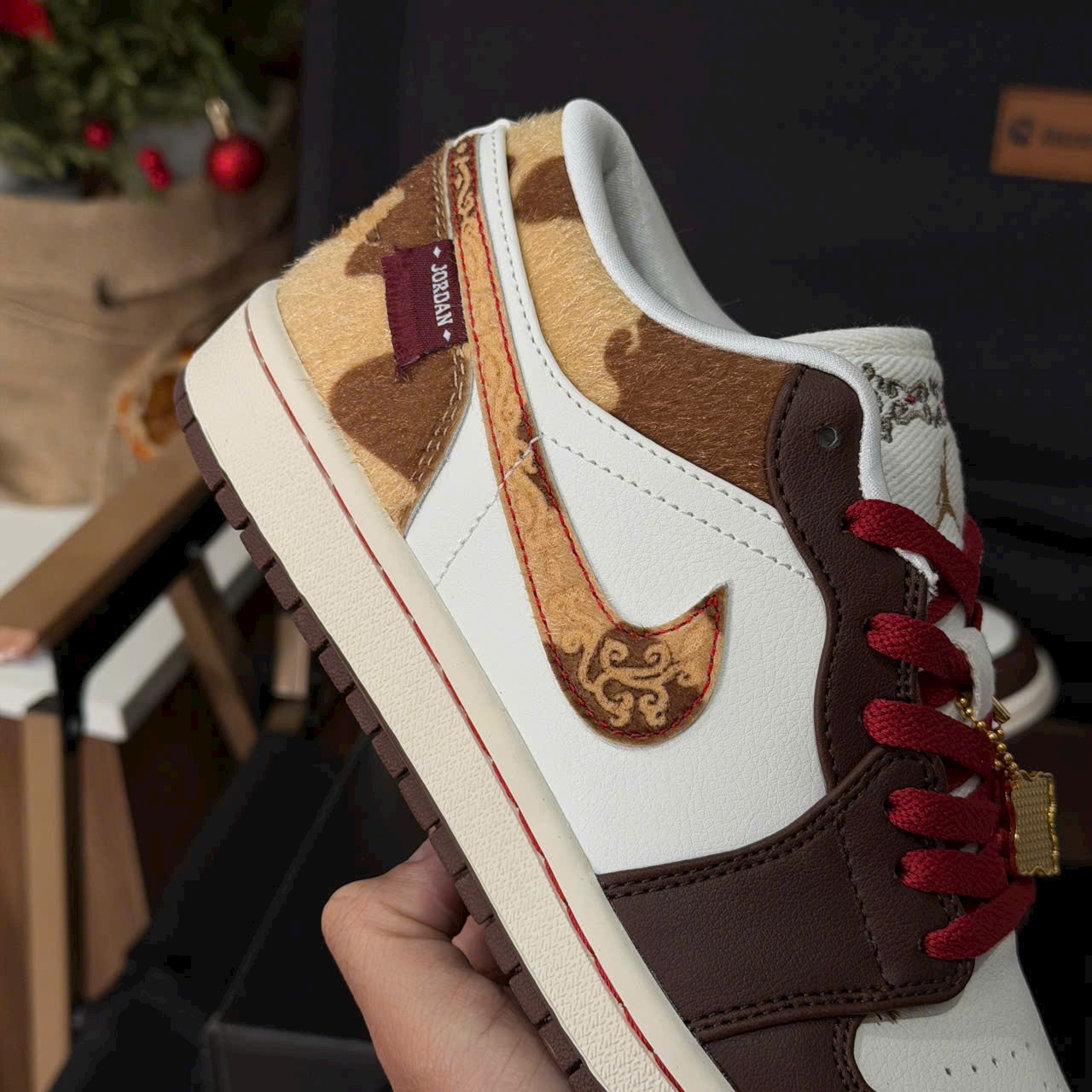 Giày Nike Air Jordan 1 Low SE CNY ‘Sail Chocolate’ Kỉ Niệm 2026 - Koisneaker - Ảnh 3