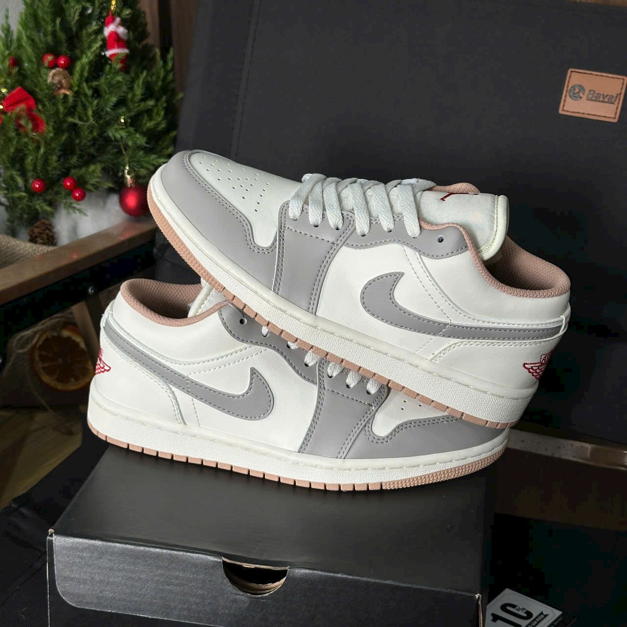 Giày Nike Air Jordan 1 Low Red College Grey - Koisneaker - Ảnh 2