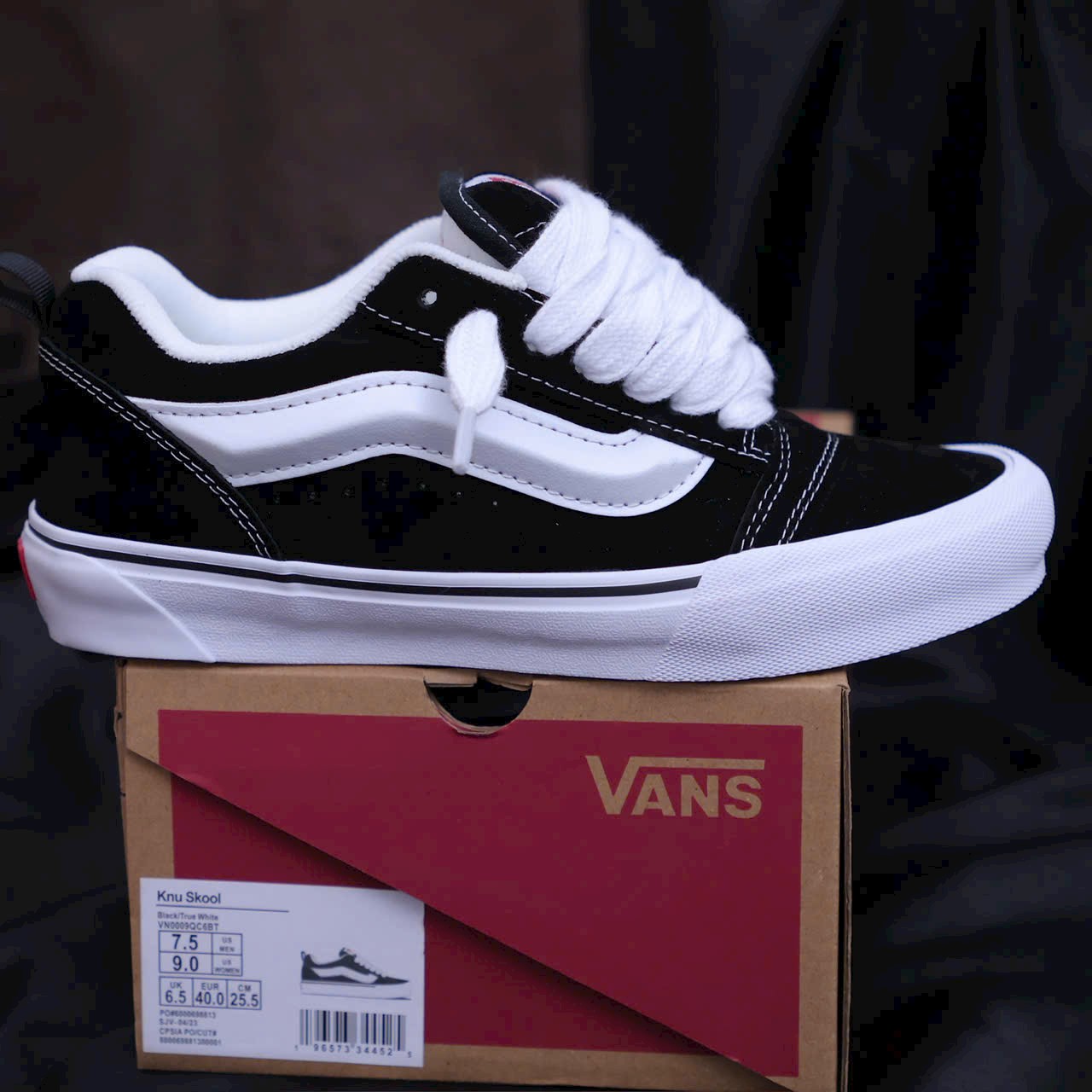 Giày Knu Skool Black White, Phối Màu Trắng Đen - Koisneaker